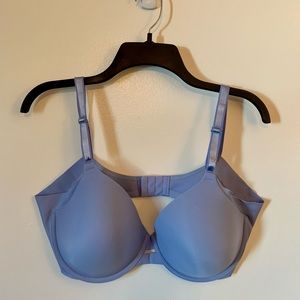 Warner’s Blue Bra 40C